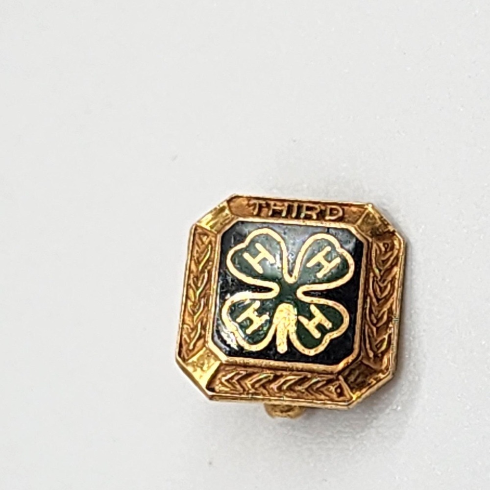 Vintage 4H Four Leaf Clover Enamel Club Logo Third Year Lapel Pin Brooch 10KtGF